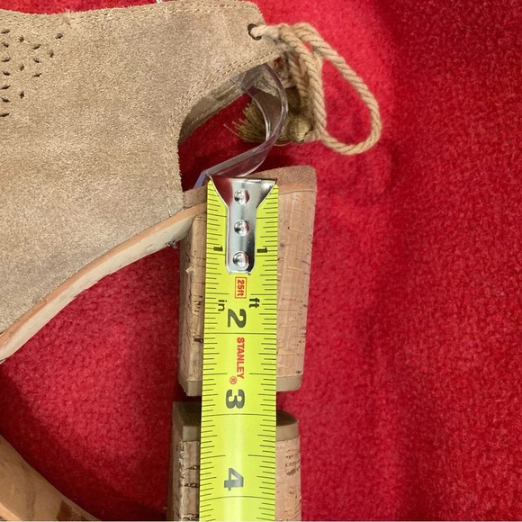 TOMS Sz 9.5 Stacked  Heel Perforated Suede Peep Toe Tie in Back Booties Shooties - Picture 4 of 9
